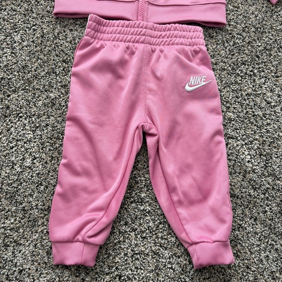 Nike Kids Pink Tracksuit Set 12M - Picture 2 of 6